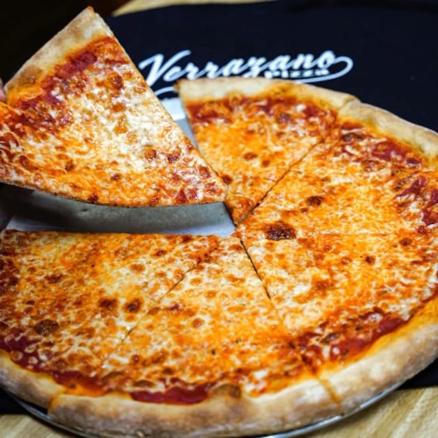 Pizza (14" Medium).