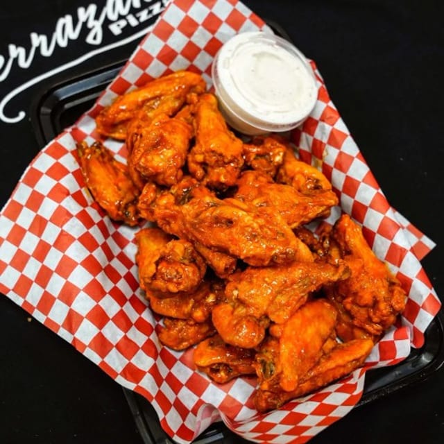 Chicken Wings (16pcs).