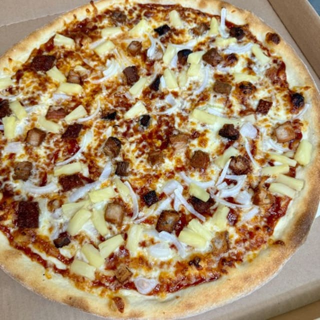 Tropic Thunder Pizza (14").