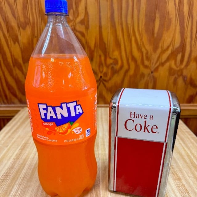 2 Liter Fanta Orange.